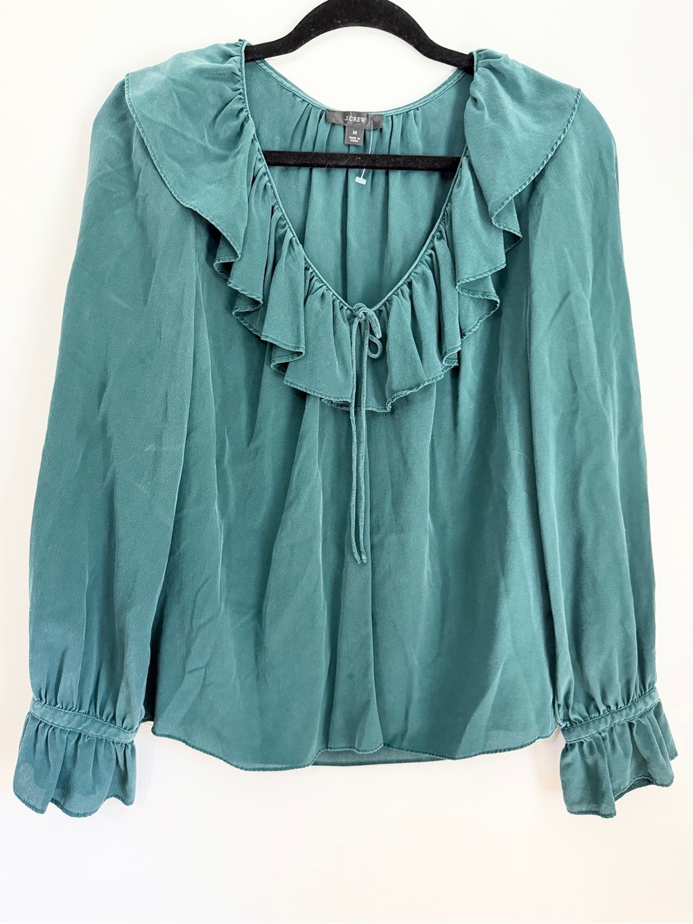 J Crew size Medium forest green silk ruffle collar/cuff blouse top